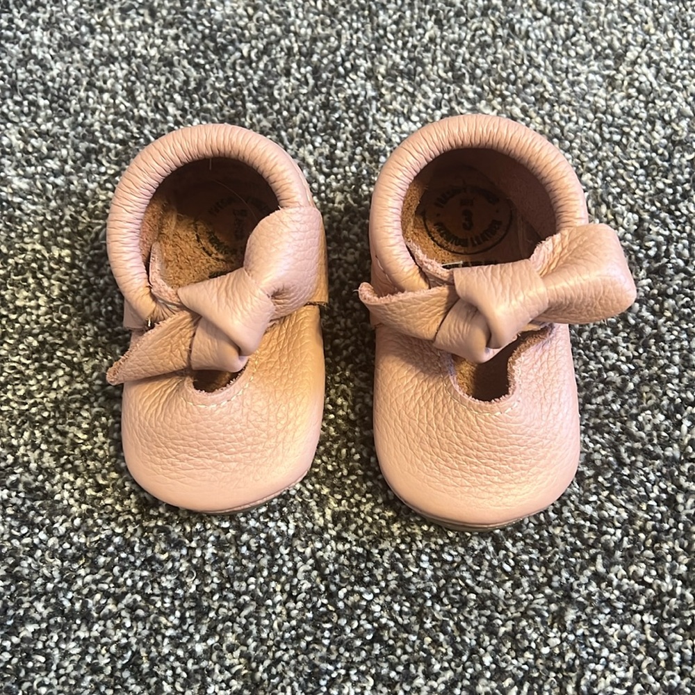 Freshly Picked Mini Sole II Knotted Blush Moccasin